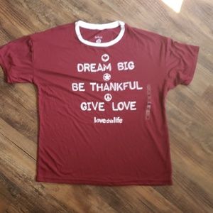 Medium juniors lovethislife tshirt
